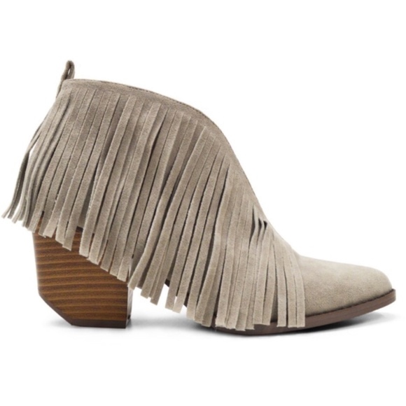 LAST ONE 8 Grey Fringe Cutout Ankle Booties - Picture 2 of 3